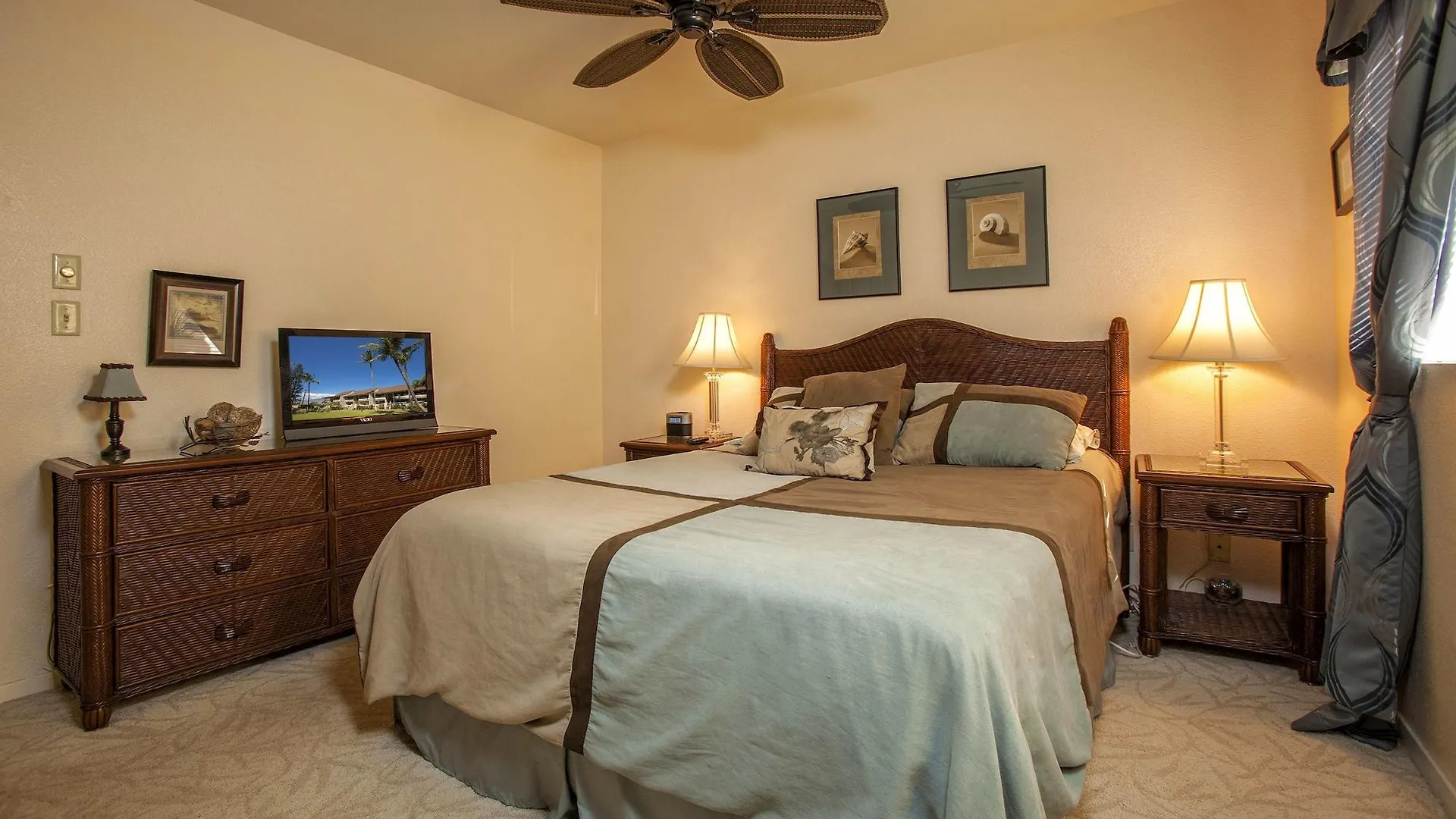 Kihei Bay Vista By Maui Condo And Home 2*,  United States