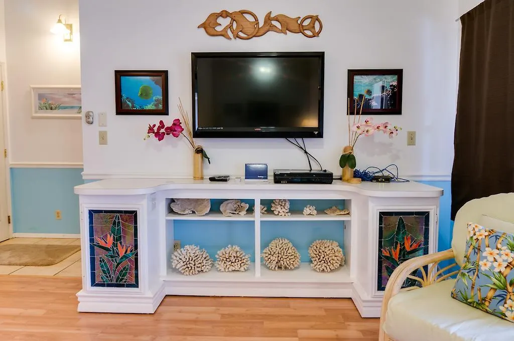 Kihei Bay Vista By Maui Condo And Home 2*,  United States