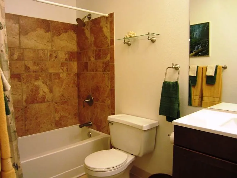 Kihei Bay Vista By Maui Condo And Home 2*,